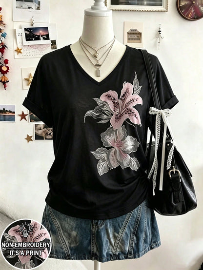 Selamara Bohemian Boho Style Beige Floral Embroidered V-Neck T-Shirt, Summer Vacation Casual Short Sleeve Top Picnic Vacation