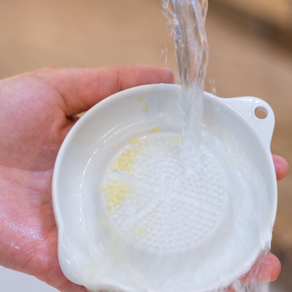Ceramic Grater - Save your fingers when grating garlic, ginger, wassabi, and more!
