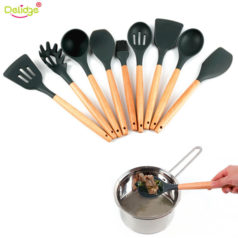 1 pc In 9 Styles Wood Handle Kitchen Cooking Tools